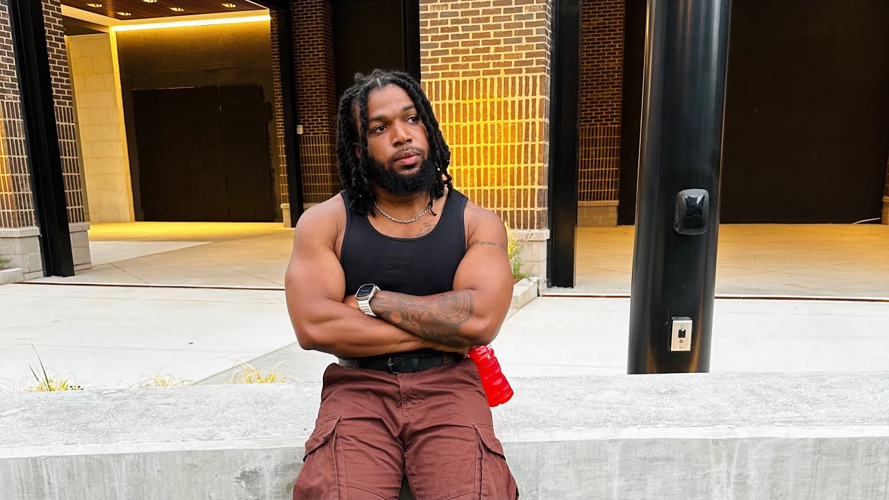 you can't be broke chasing women smh