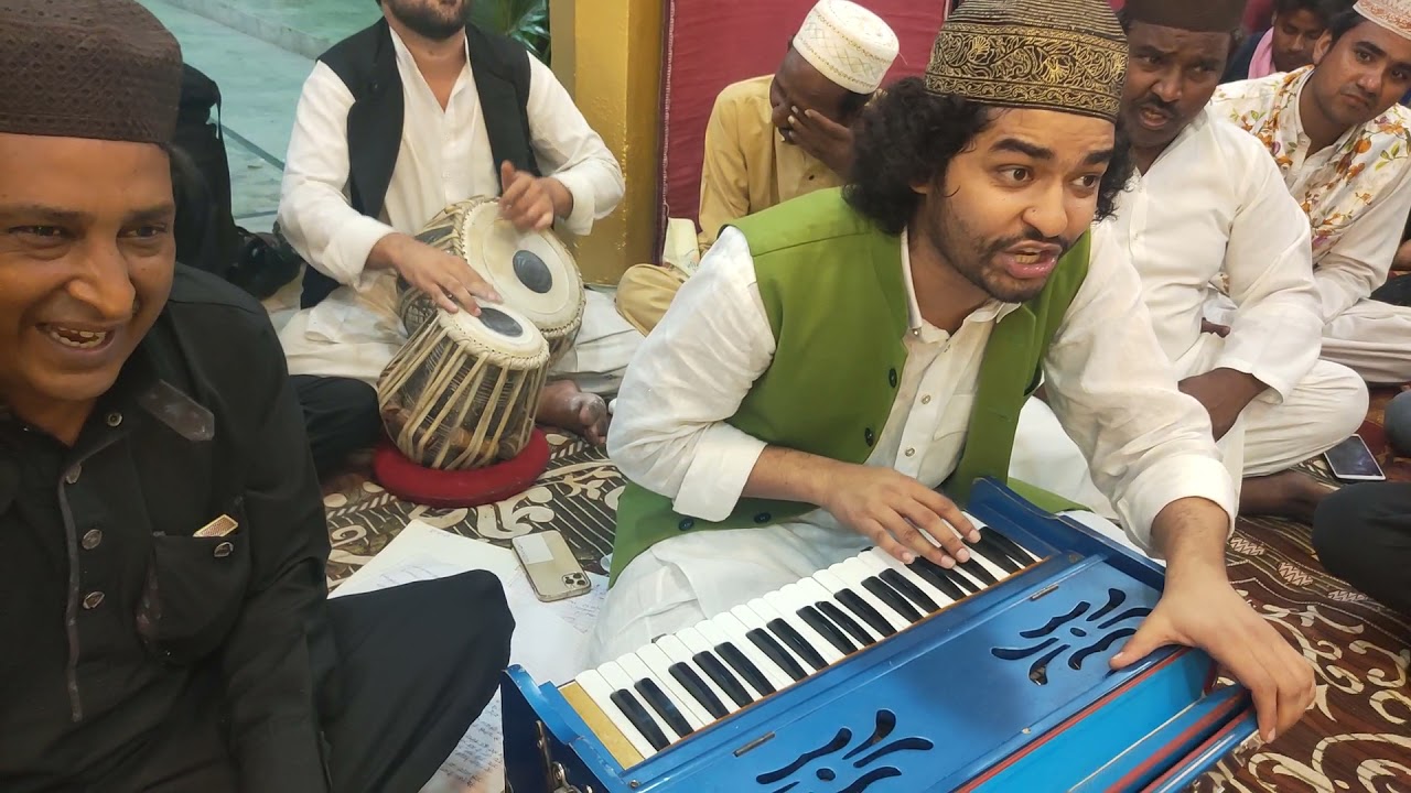 Jo Mila Us Se Guzara Na Hua Jo Humara Tha Humara Na Hua