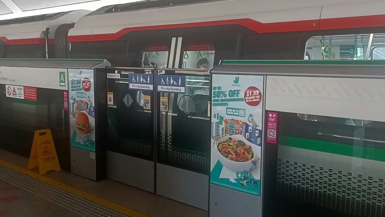 (My lousy camera) R151 (823/824) Paya Lebar to Eunos twds Pasir Ris EB ...