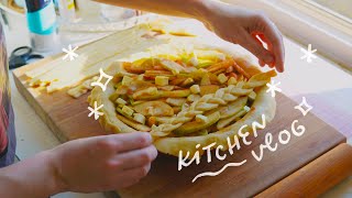 thinking about balance &amp; apple pie 🍎 kitchen vlog