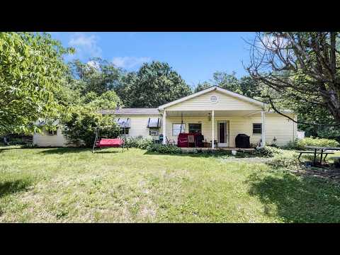 9607 Crystal Falls Dr, Hagerstown, MD home video tour