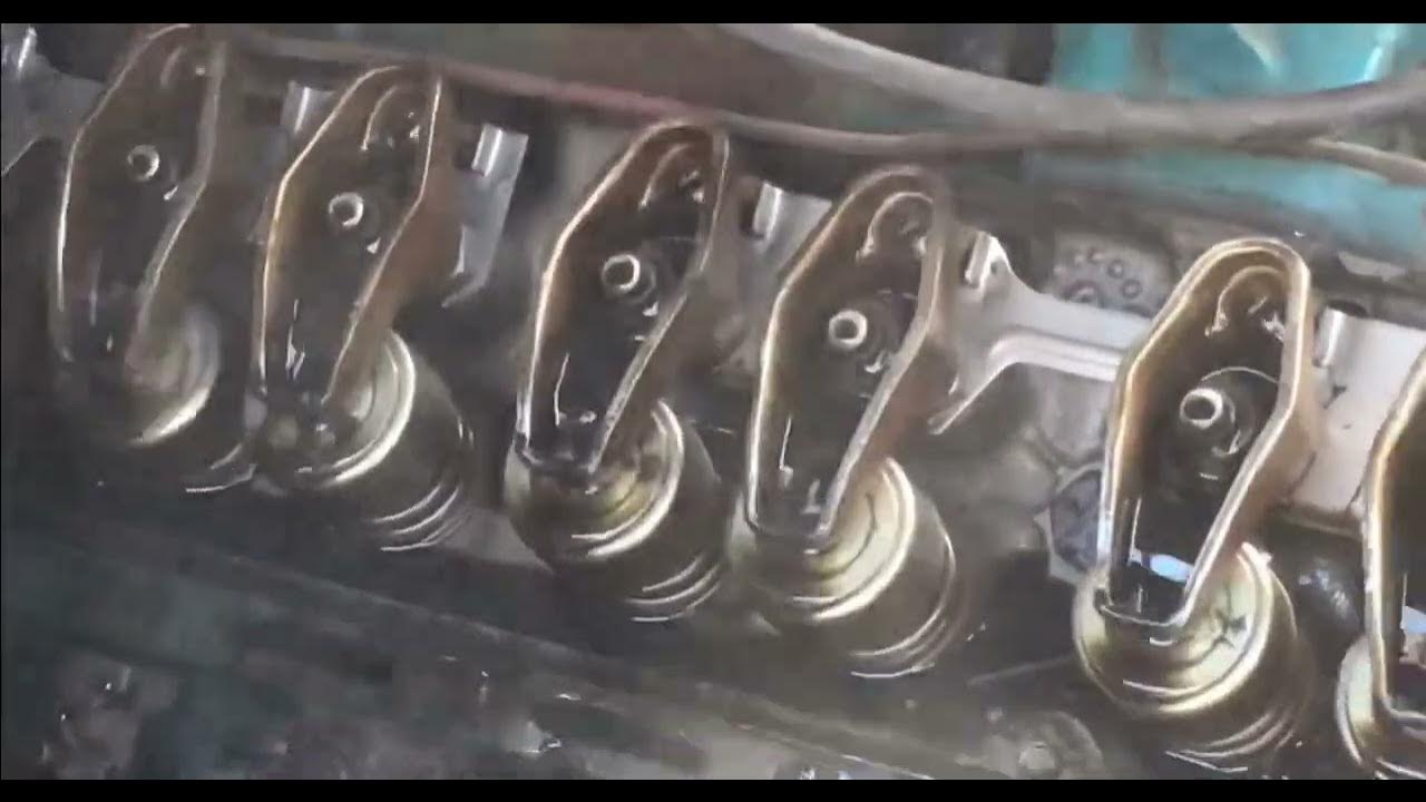 Pontiac Trans Am running without valve cover YouTube