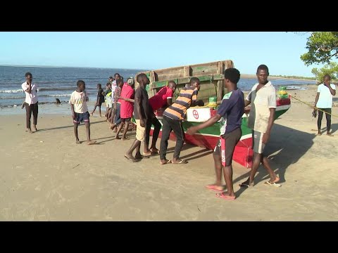Cerca de un centenar de muertos en naufragio en Mozambique | AFP