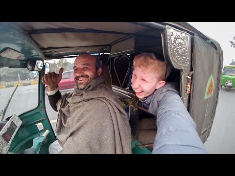 Pakistan's funniest rickshaw driver