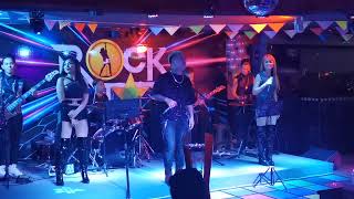 Bakit kung sino pa - Song covered by The Ultimate play Band @RockStar lounge