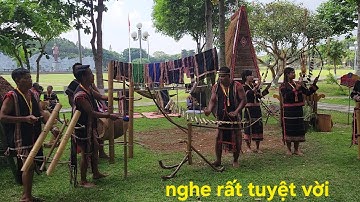 Hòa tấu đàn tơrưng đến từ huyện Đức Cơ. nghe rất tuyệt vời. mời các bạn cùng xem