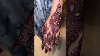 Trending back hand mehendi🌸✨#mehendidesign #youtubeshorts #fypシ゚viral #trending