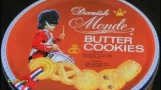 Keluarga Kaleng Khong guan