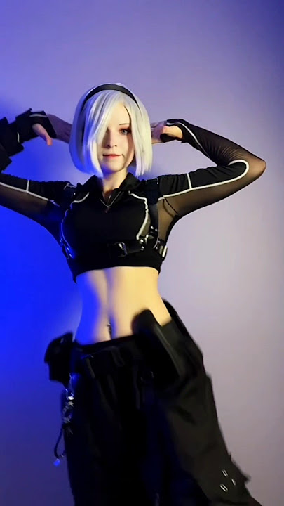 One more dance trend with 2B cosplay 🖤 #cosplay #nierautomata #2b