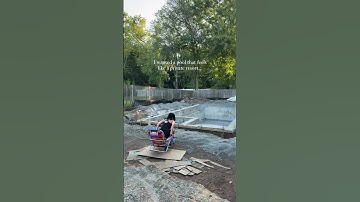 Like and comment “SHOP” for a link to my affordable luxury Amazon pool finds! 😎