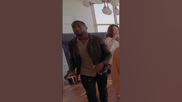 Thumbnail of This DJ understood the assignment 😮‍💨