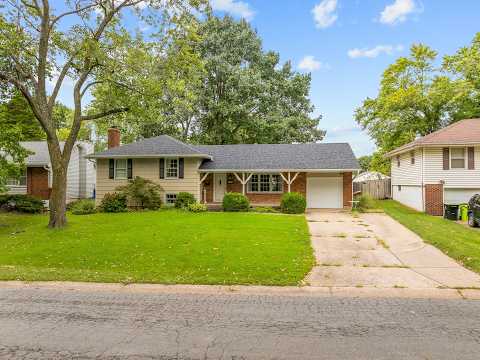 212 SW Craigmont Dr, Lee's Summit, MO home video tour