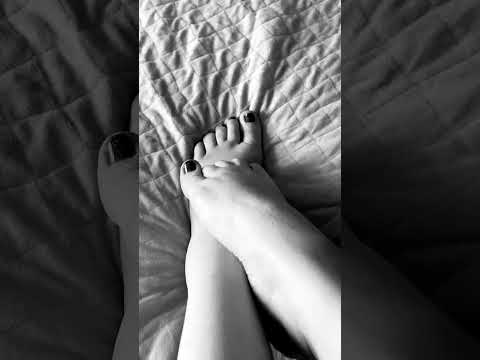 Pretty legs #footcare #feetshorts #barefoot #relax #feetmodel