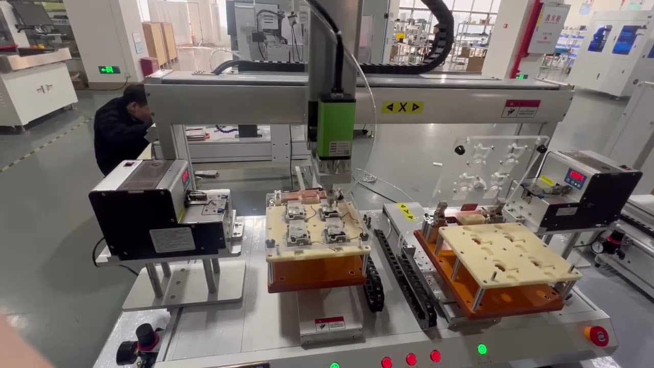 screw locking machinescrew locking machineryscrew locking equipmentscrew locking robotrobotic screw