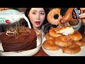 초콜릿 케이크와 도넛에 우유 부먹 먹방 ASMR 🥛 파리바게트 케이크 크리스피크림 도넛 디저트 Dessert Chocolate Cake Donut Mukbang