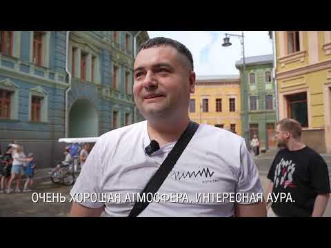 "Vremena i Epokhi": The atmosphere of old-fashioned street theaters at "Moskino"