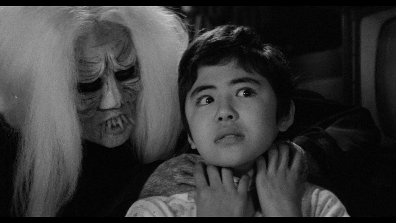 The Snake Girl and the Silver-Haired Witch (1968) - Japanese Movie