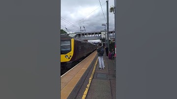 Class 360 passing West Hampstead Thameslink #railway #trainspotting #train