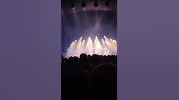 Thumbnail of Wangedrag bankzitters op Moenfeest!!! #bankzitters #moenfeest #wangedrag