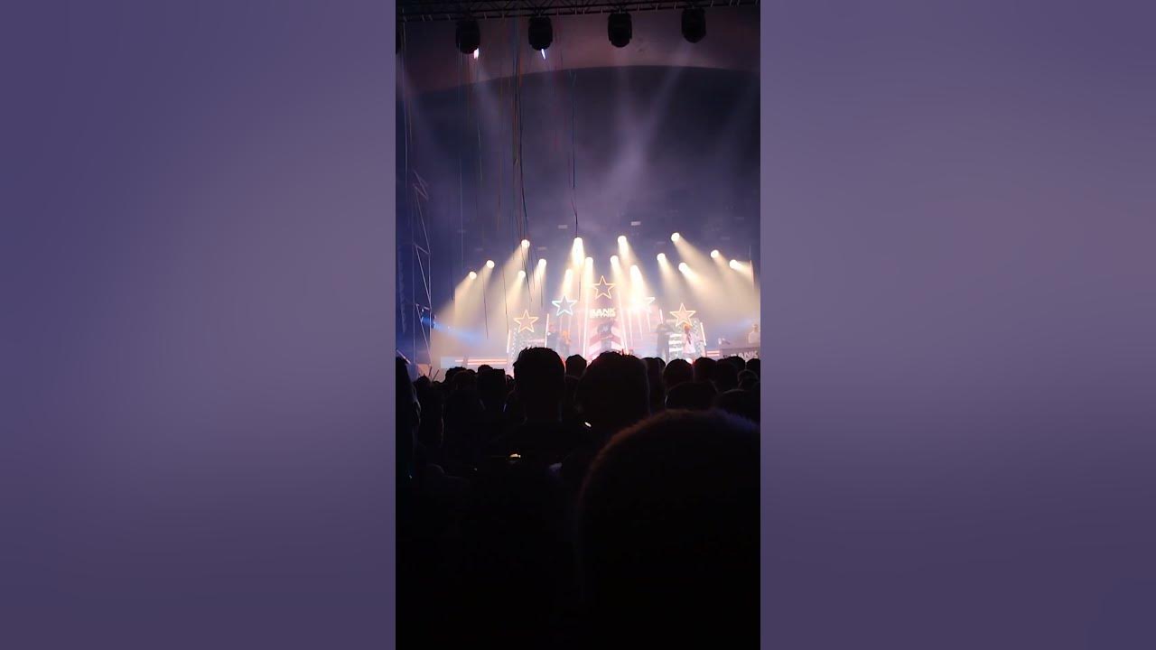 Wangedrag bankzitters op Moenfeest!!! #bankzitters #moenfeest #wangedrag Wangedrag bankzitters op Moenfeest!!! #bankzitters #moenfeest #wangedrag