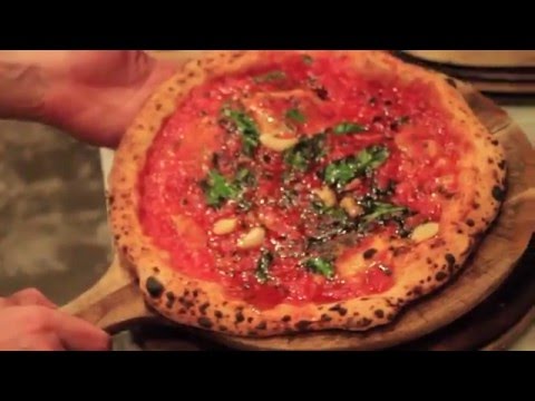 HOW TO MAKE THE REAL MARINARA PIZZA