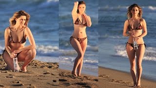 Miniatura del video Mischa Barton Thirsty Looking String Bikini Sexy New Photo Shoot