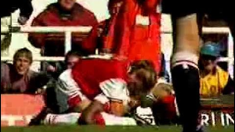 Ian Wright Goal (record breaking goal) - Arsenal 4 Bolton Wanderers 1 - Premiership (13/9/97)