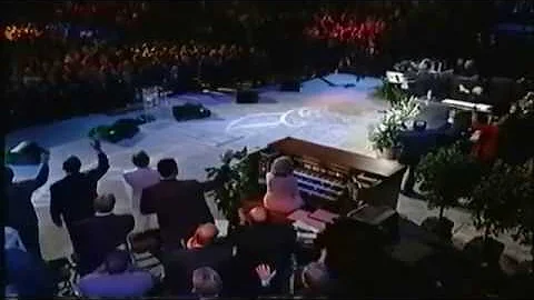 I Sing Praises - Terry MacAlmon (at Benny Hinn cru...