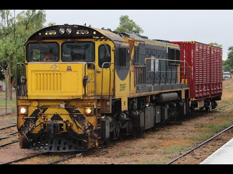 2196F 6W46 Rockhampton to winton container train