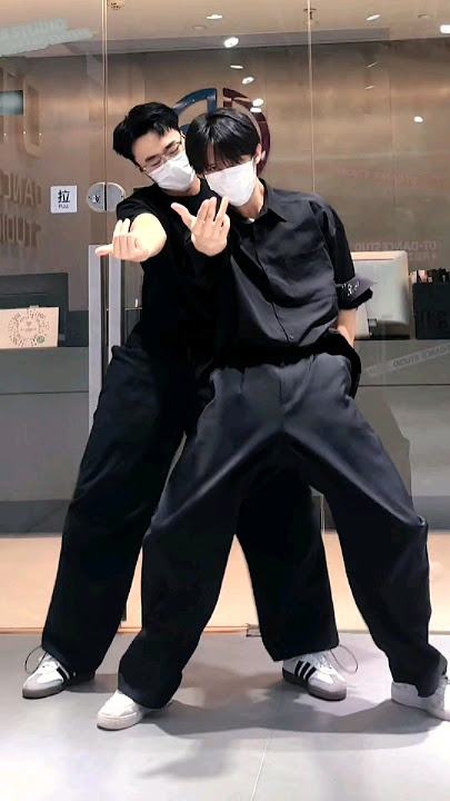 Eu Acho Que Vi um Gatinho (MC Guto VGS MC BN) – ChengCheng (with Xiao Liang)  #dancecover