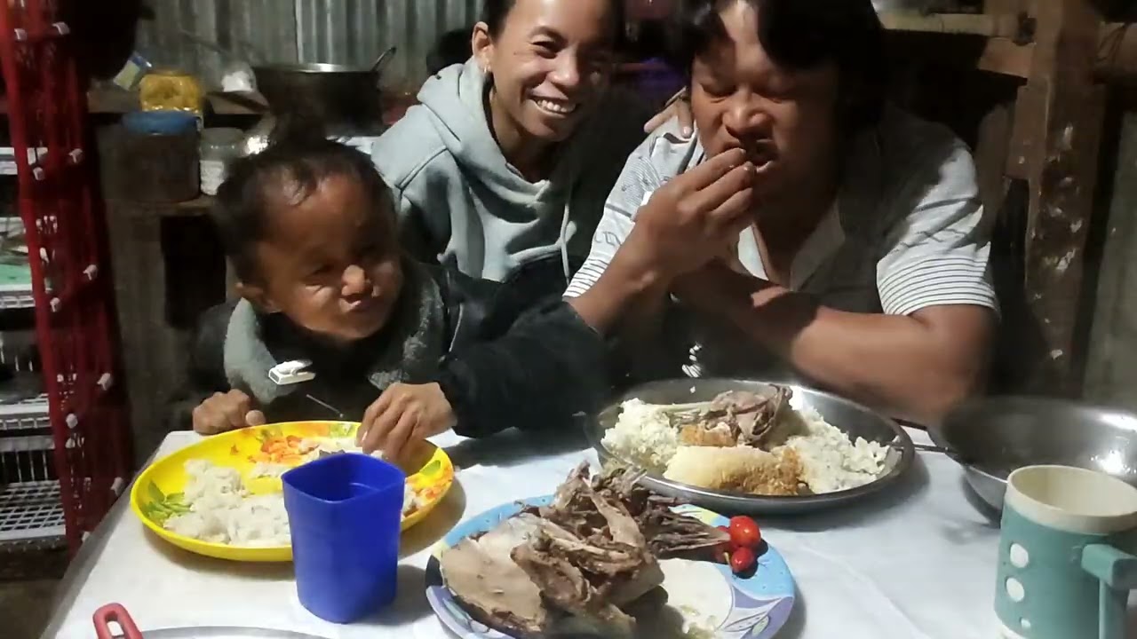  Gl neopa toh houneo coupel thinglhang acha khat kaki tha hon atui e