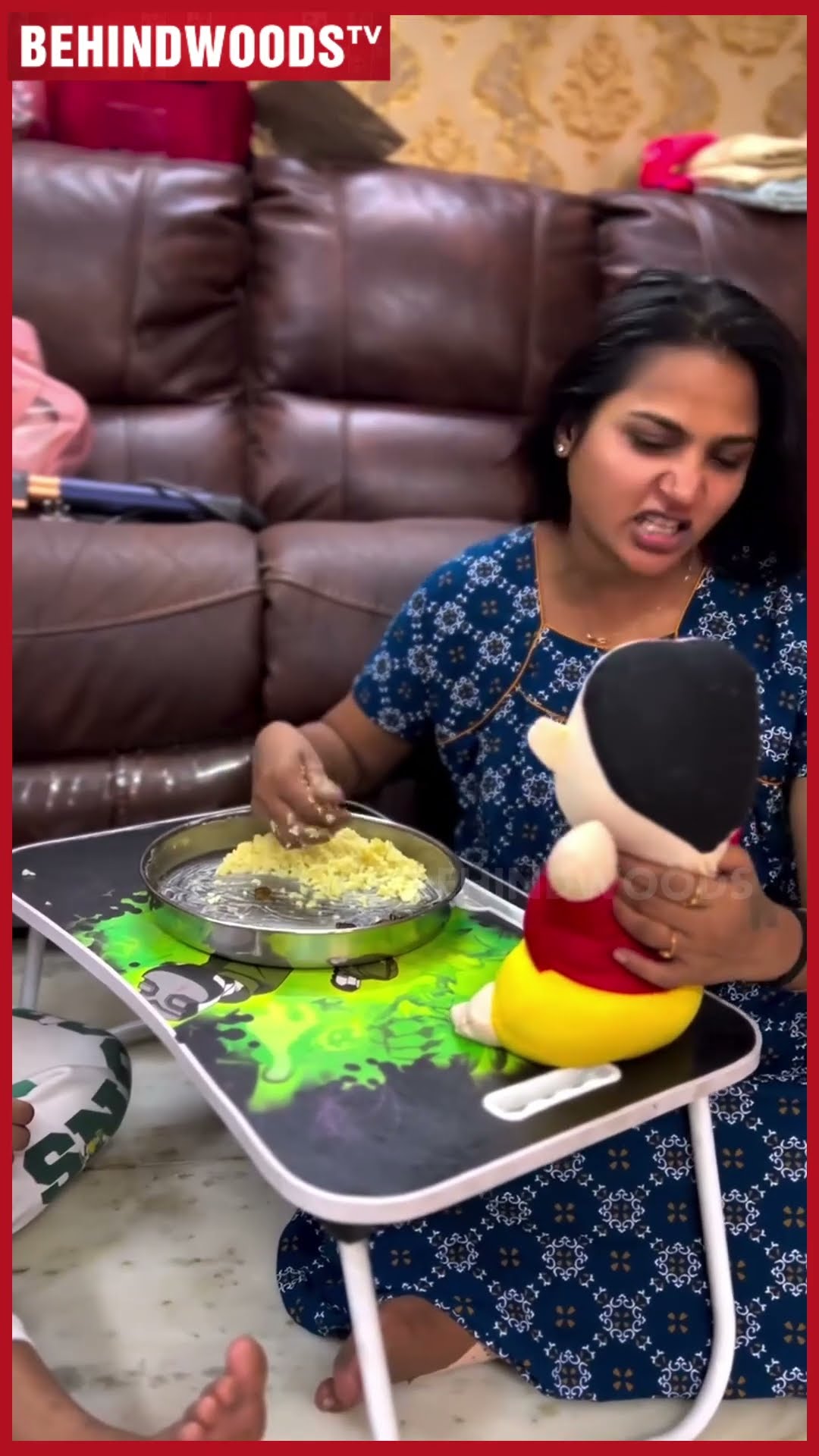 'பையனுக்கு சப்பாடு ஊட்டுறதுக்குள்ள என்னால முடியல சாமி'? myna-வை படாத பாடு படுத்திய மகன்