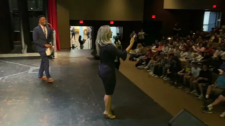 Alison Wise 40-29 Anchor fires up the crowd | OMAF...