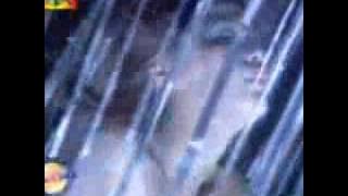 Và cơn mưa tới Mỹ lệ