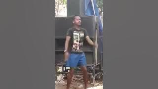 Lucu,orang gila joget dangdut koplo goyang paling gokil