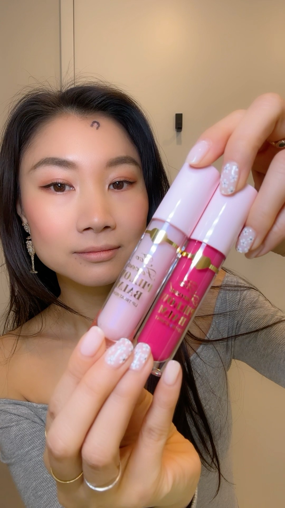 Toofaced Pillow Balm worth the hype?  @toofaced #toofaced #pillowbalm