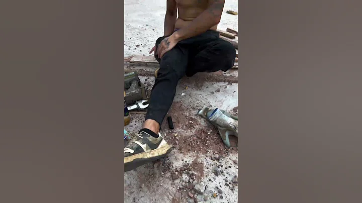 男儿有泪不轻弹 只因未到伤心处#打工人 - 天天要闻