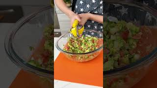 Best guacamole in the world🥑 #recipe #easyrecipe #cooking #appetizer #guacamole #avocado