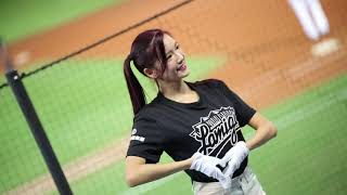 20191013 Taiwan Series Game2 郭嚴文應援_Lamigirls 李恩菲x菲菲