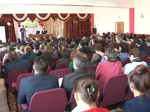 Нужно ли обучать детей татарскому языку в школах и детских садах?