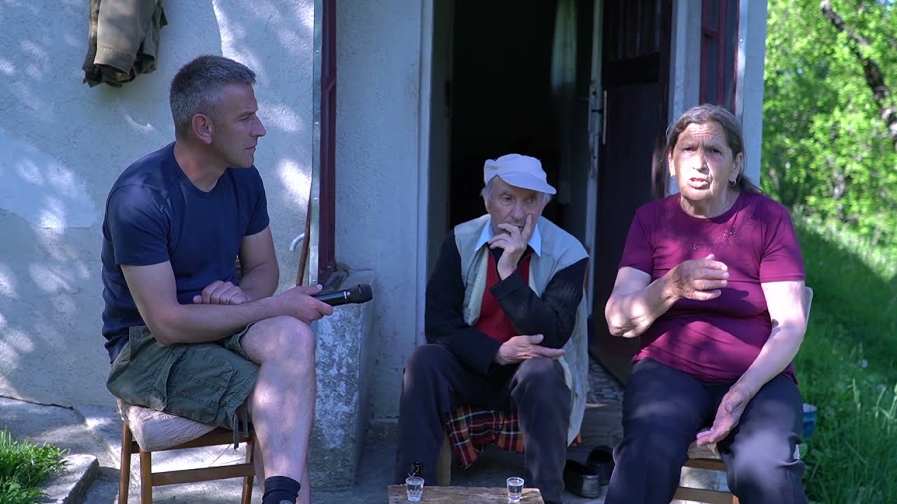 U NAŠEM SELU VIŠE NIKOG NEMA I MI ODLAZIMO ZAKLJUČAJEMO NAŠA VRATA