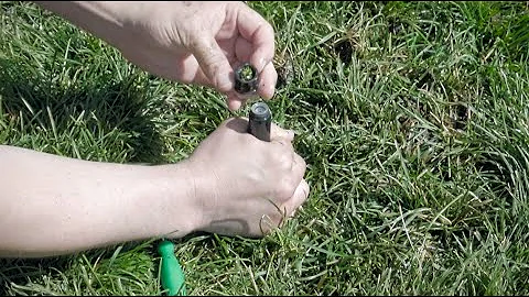 Spray Sprinkler - How to Clean a Spray Nozzle