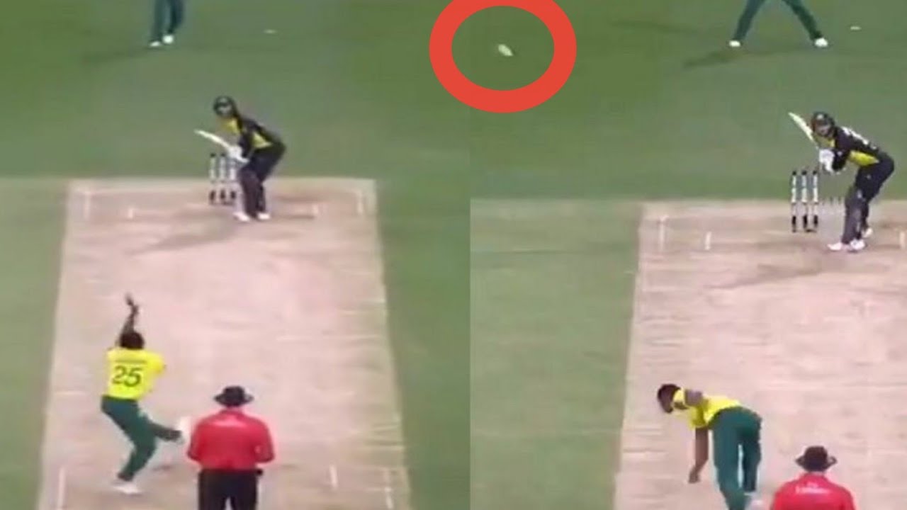 TOP 10 Worst Bowling in Cricket History 😂 - YouTube