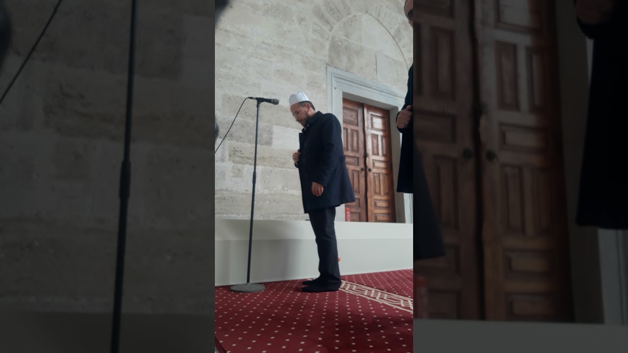 Üsküdar Validei Cedid Camii Öğle Ezanı