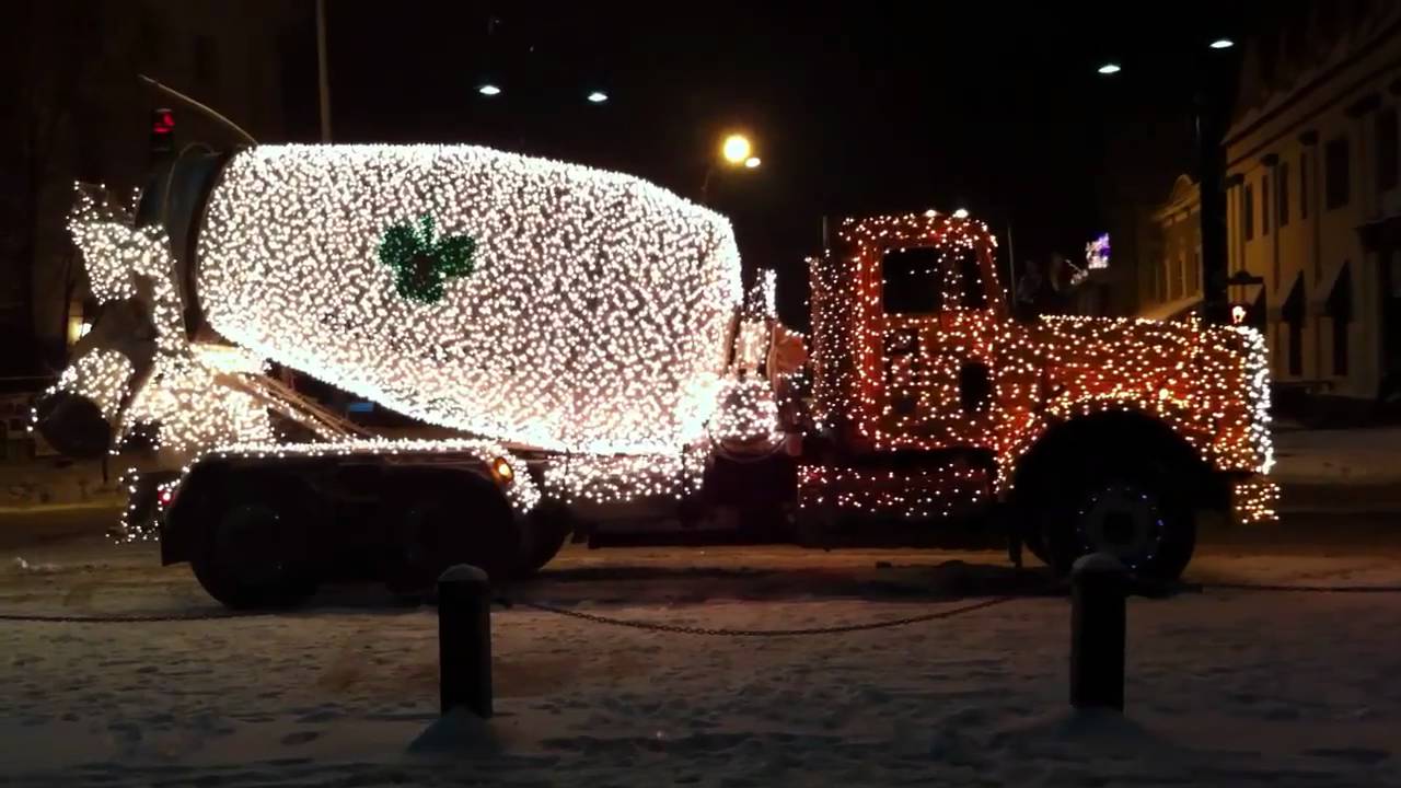XMAS Cement Truck in action - YouTube