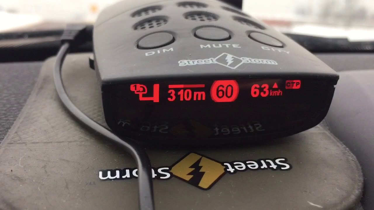 Street Storm STR-9530BT и Автоураган