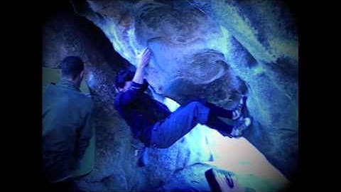 CaveMAn V7, Joshua Tree Bouldering
