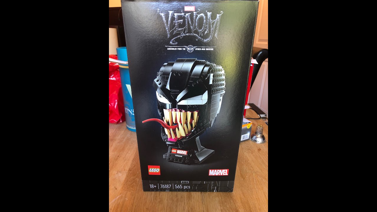 Lego Venom helmet - a quick look