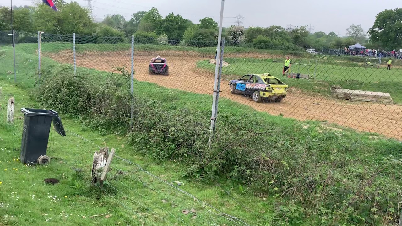 Small fields banger racing may 19th 2019 - YouTube