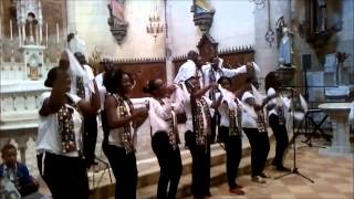 Video thumbnail of "Asem papa Oyé - Chorale Voix d'afrique de Bordeaux"